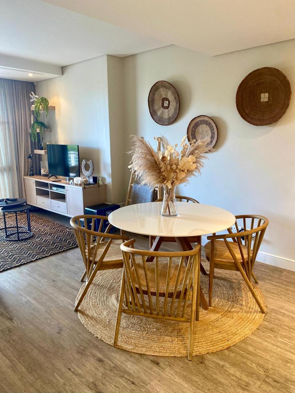 Apartment Modern, Beautiful 1 Bed With Views -v&a Waterfront *